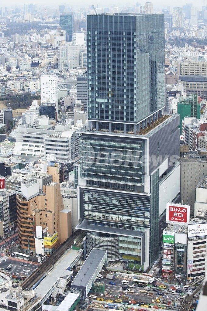 大人も満足するシブヤへ、新施設「渋谷ヒカリエ」26日オープン