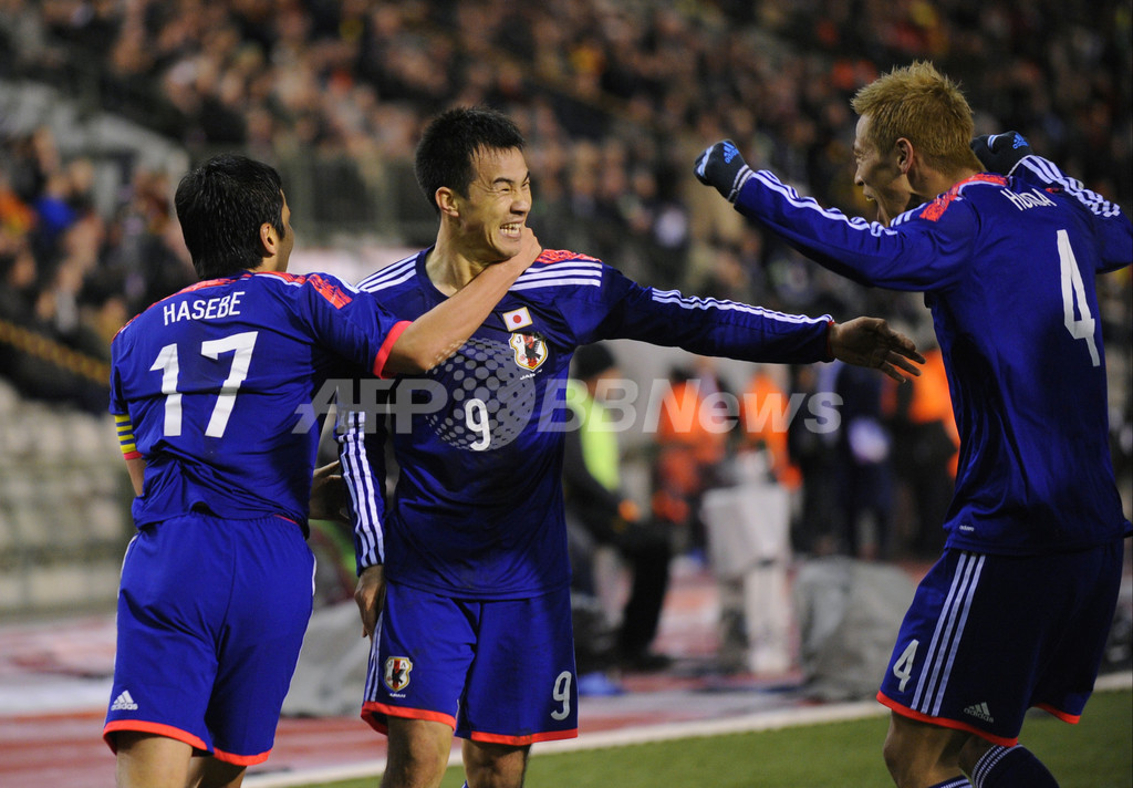 「フォト・オブ・ミッドウィーク」第1節 - 本田圭佑の祝福