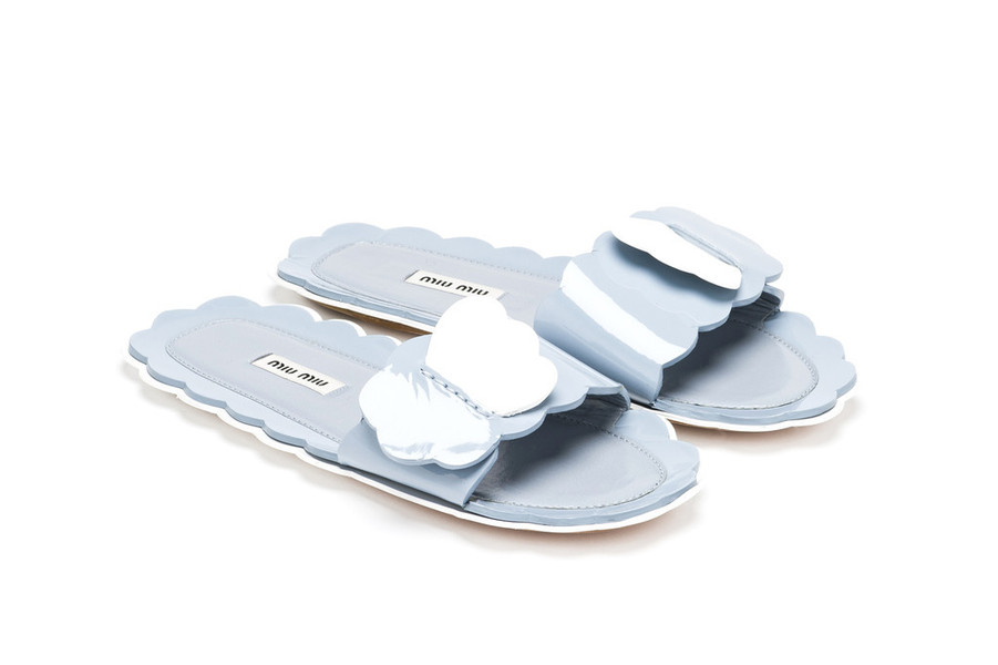 「ミュウミュウ」伊勢丹で2つの期間限定ポップアップストア