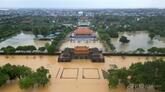 ベトナムで豪雨、フエ市冠水 24時間降水量最大1700ミリ