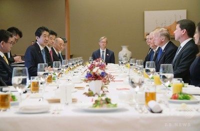 来日中のトランプ大統領、安倍首相とワーキングランチ