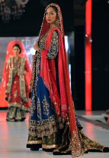 パキスタン・イスラマバードでファッションウィーク開催