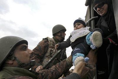 シリア難民、100万人に達する 国連発表