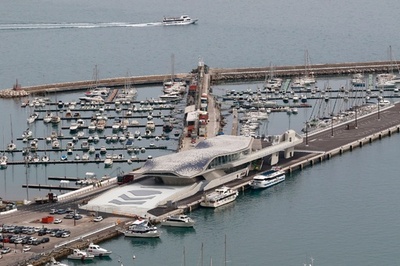 カキの殻をイメージ、故ハディド氏建築がイタリアに完成 死後初