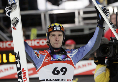 アホネン W杯第11戦ラージヒル個人を制しシーズン初優勝