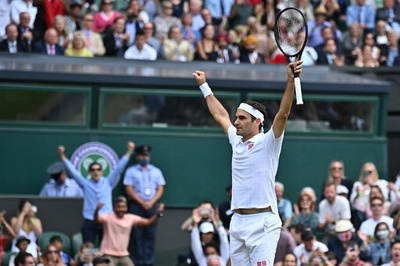 フェデラー、18回目のウィンブルドン16強 4セットでノーリー下す
