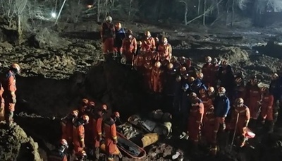 中国北西部地震で犠牲の一家5人 大人が輪になり子どもを守る姿で発見