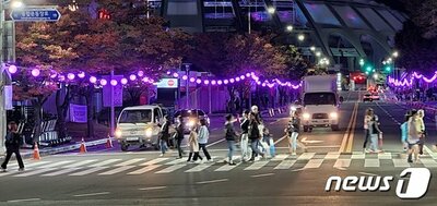 「BTSのリハを見に来た」ARMYが“前夜祭” – KOREA WAVE