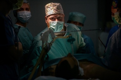 ロシア兵治療は「必要悪」 ウクライナの医師