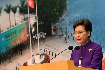 香港行政長官、「愛国者のみ」の選挙称賛 低投票率を一蹴