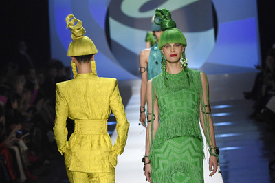 色やモチーフも奇抜な仕上がり「ジャンポール・ゴルチエ」18年春夏オートクチュール