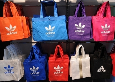 アディダス、サイバー攻撃でサイト全面閉鎖