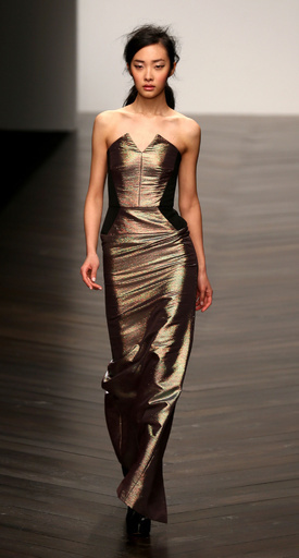 ＜13/14年秋冬ロンドンコレクション＞ゾー・ジョーダン