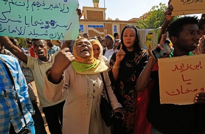 警備の仕事のはずが…UAE企業、スーダン人をリビア・イエメン紛争にあっせんか