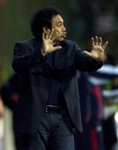 アルメリア ウーゴ・サンチェス氏を新監督に