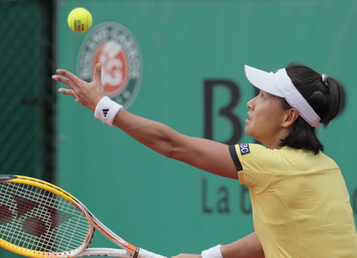 クルム伊達、2回戦敗退 全仏オープン