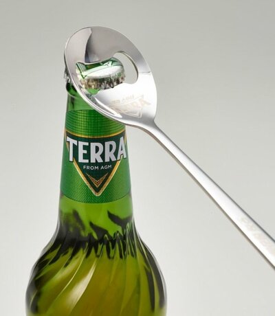 「スプーン栓抜き」が大人気…食飲料業界にグッズマーケティング熱風 (上) – KOREA WAVE