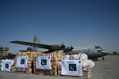 パキスタン、ウクライナに支援物資