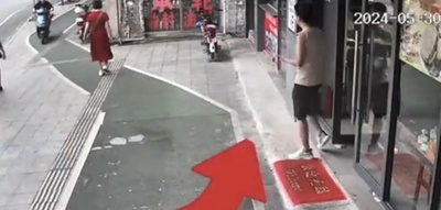 中国人青年 440円分の食事に4400円相当を支払