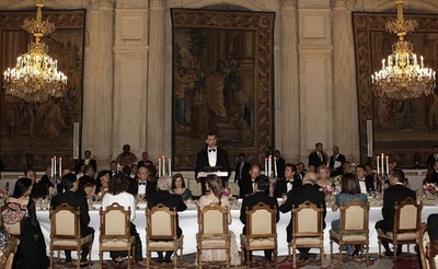 スペイン訪問中の皇太子さま、王宮での晩餐会にご出席