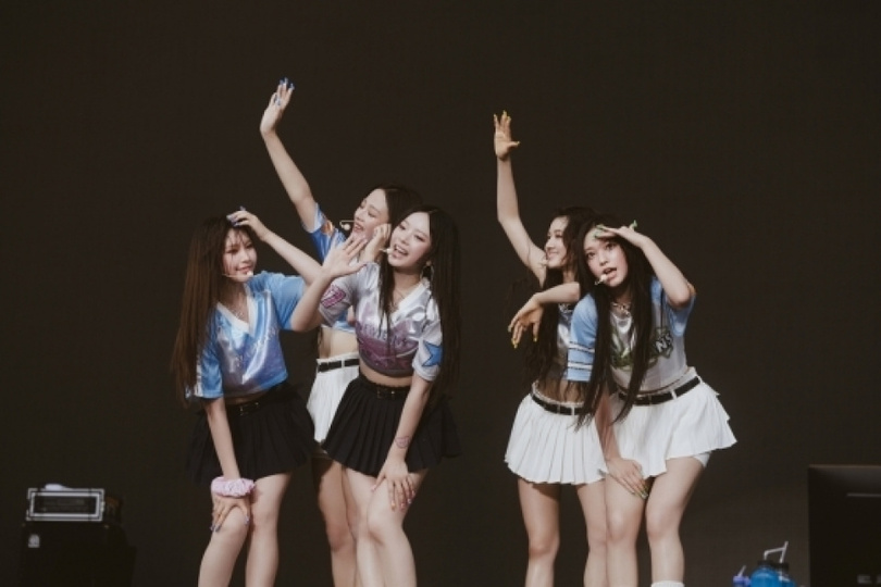 写真提供＝ADOR　(c)STARNEWS