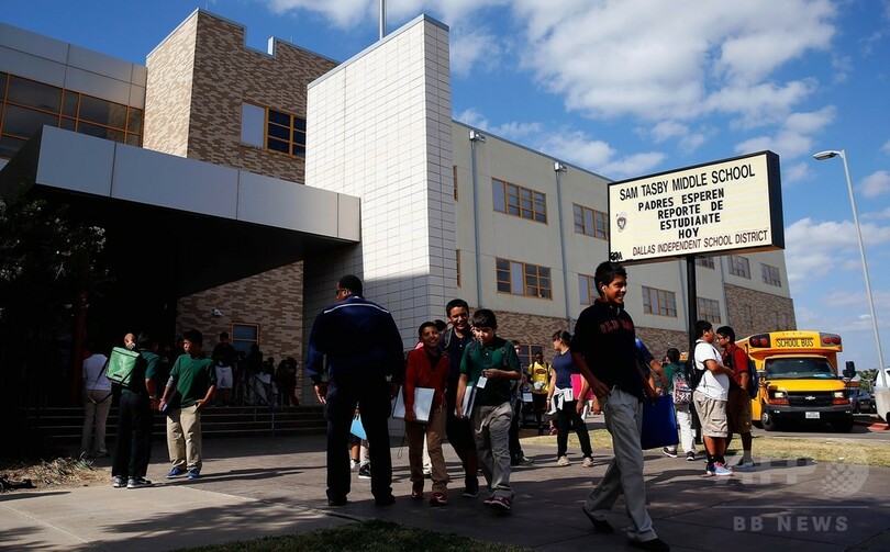 米のエボラ患者、子どもらと接触 病院のミスで帰宅許可か