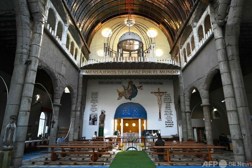 スペイン「廃材の大聖堂」 計画始めた元修道士の死後も建設続く
