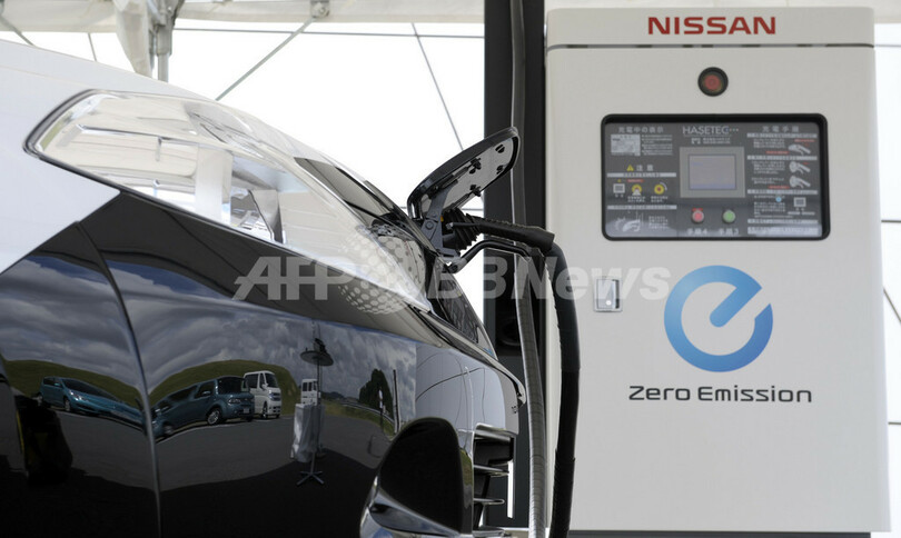 日産自動車、EV実験車両を公開