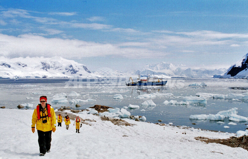 南半球の夏、11月から3月は南極観光の季節 - 南極