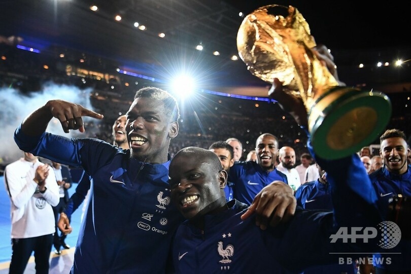 フランスがNL初勝利、試合後にW杯優勝セレモニー