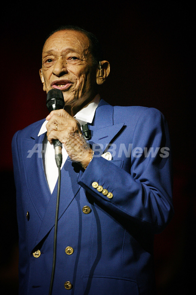 アンリ・サルヴァドール 60年間の歌手人生最後のコンサートを開催