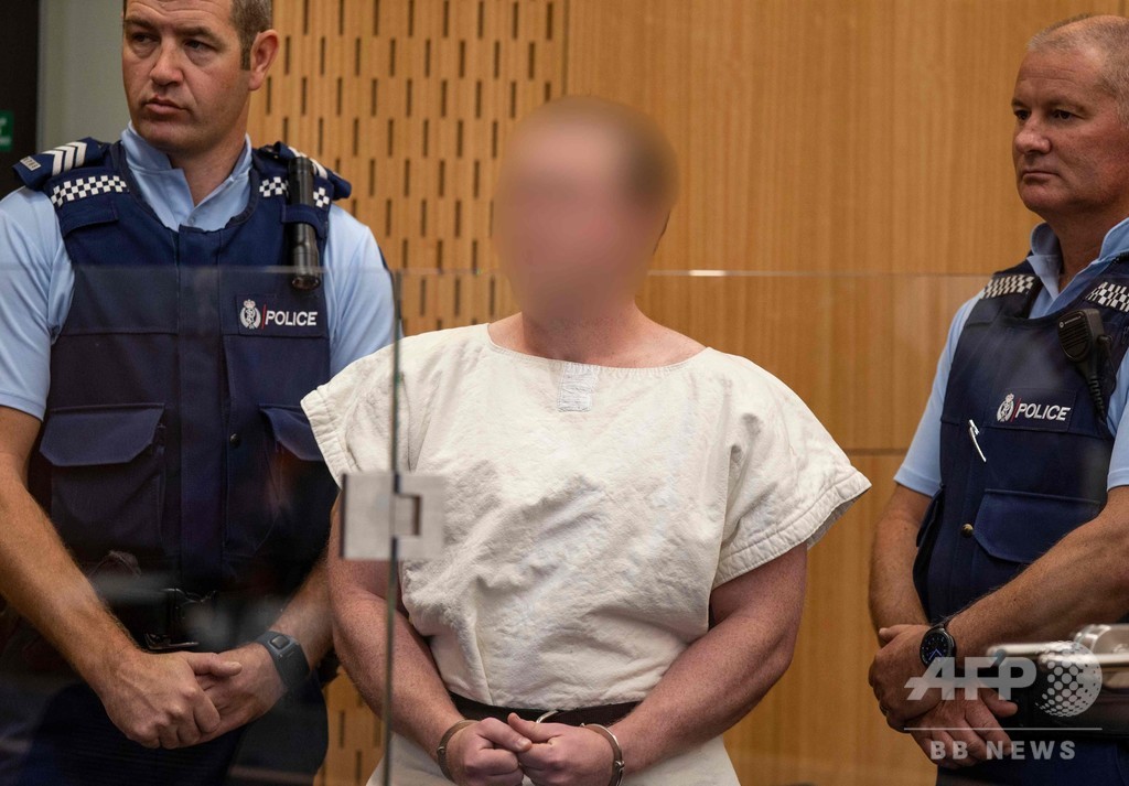 NZモスク乱射の容疑者、弁護人を拒否 法廷で自ら弁護へ NZモスク乱射の容疑者、弁護人を拒否 法廷で自ら弁護へ