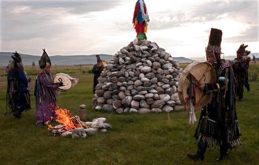 プーチン氏の追放目指したシャーマン、精神科病棟に収容される ロシア