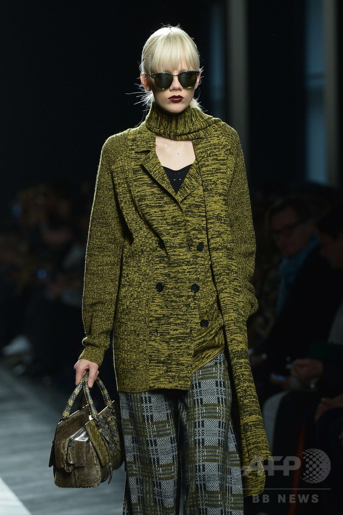 「ボッテガ・ヴェネタ」16/17年秋冬コレクション