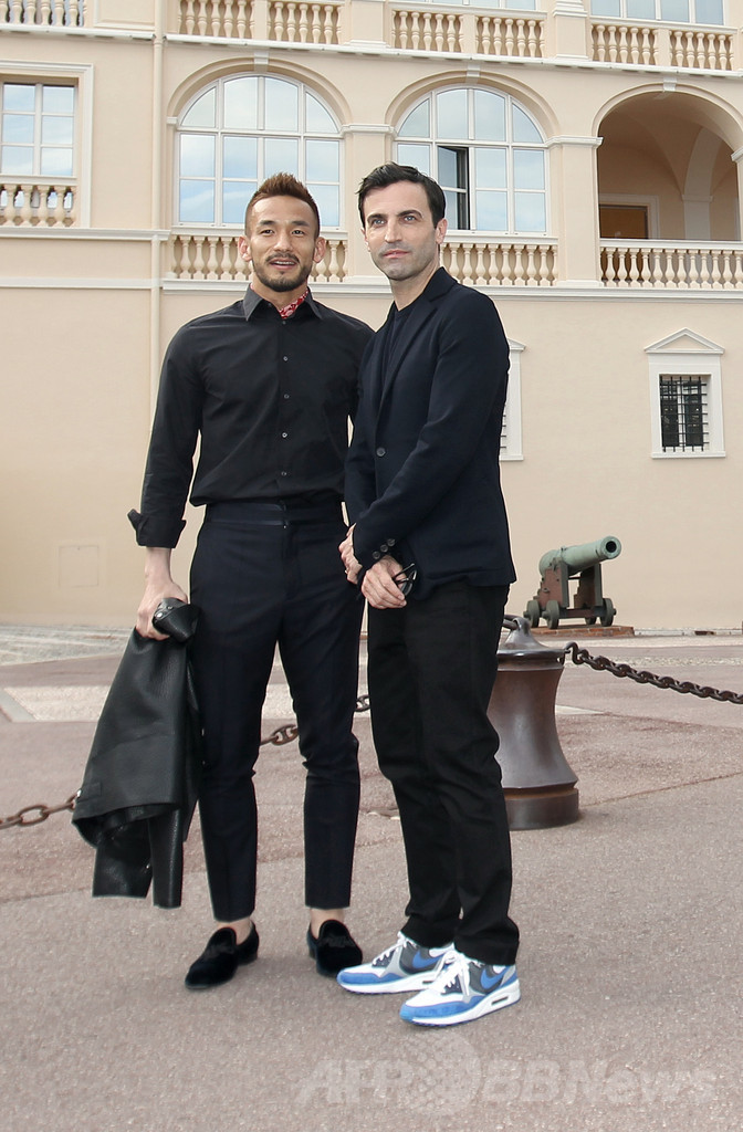 ＜15年クルーズ・コレクション＞ルイ・ヴィトンのゲストをチェック