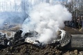 インド北部ジャム・カシミール州バッジャンに墜落したインド空軍機の残骸（2019年2月27日撮影）。(c)Tauseef MUSTAFA / AFP