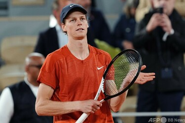シナー、アルカラスが全仏3回戦へ 錦織戦など雨天順延 写真15枚 国際