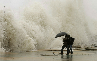 中東・エジプト天候大荒れ、暴風雨に砂嵐 ひょうも