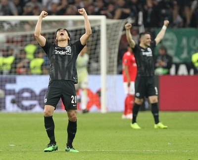 フランクフルトが逆転でEL4強、準決勝でチェルシーと対戦