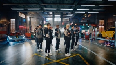 TREASURE「直進」MV、公開21時間で1000万ビュー突破 – KOREA WAVE