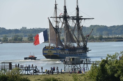 仏軍人ラファイエットが乗った帆船の復元船、いよいよ初航海