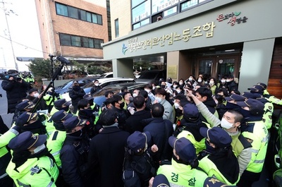韓国情報機関、労組を家宅捜索 北朝鮮との違法な関係で