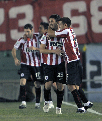 エストゥディアンテス デフェンソール下し準決勝へ、リベルタドーレス杯