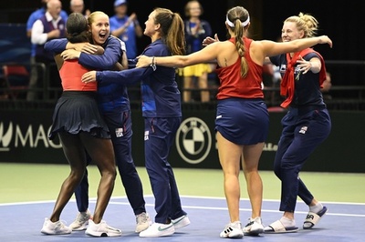 米国がウクライナに競り勝つ、ポーランドやチェコも決勝Rへ BJK杯