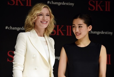ケイト・ブランシェットさん、都内で「SK-II」イベントに