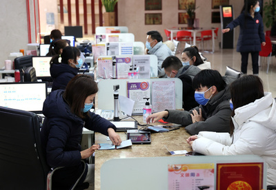 結婚できない中国農村の男性 男女の人口比が10対1の地域も