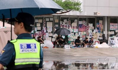 ガス銃所持の80代男性を警察が制止…韓国・地方選の投票トラブル、開票所封鎖デモが16日目