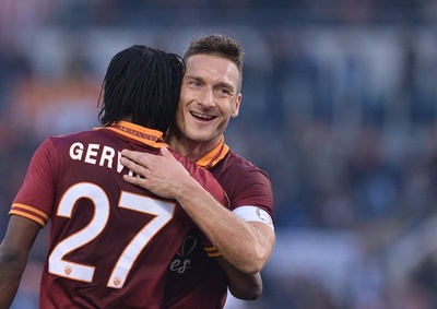 ローマ、カターニアに大勝しユベントス追走