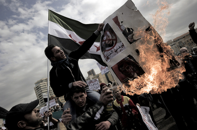 シリア政府軍、中西部ラスタンを砲撃 赤十字はババアムル地区に入れず