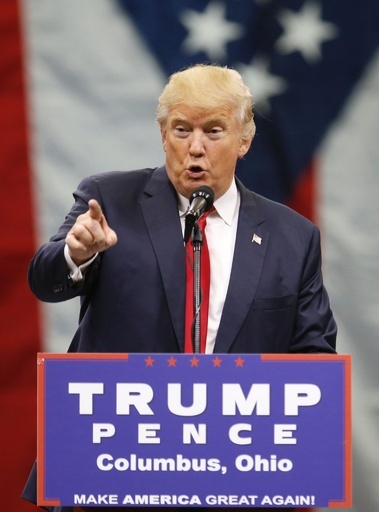 トランプ氏、戦没者遺族を繰り返し批判 党内外から非難の嵐